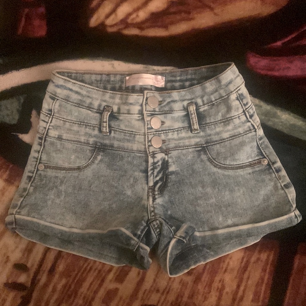 Light blue wash stretchy high waisted booty shorts